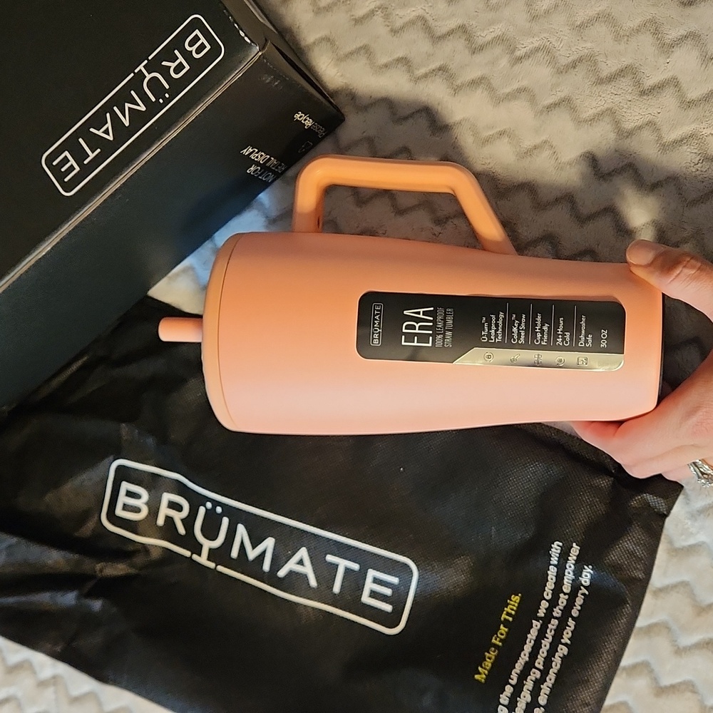Brumate 30oz Era Guava